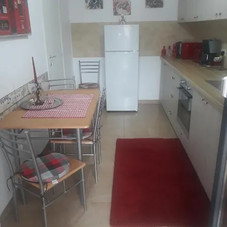 Little House Апартаменти Брашов